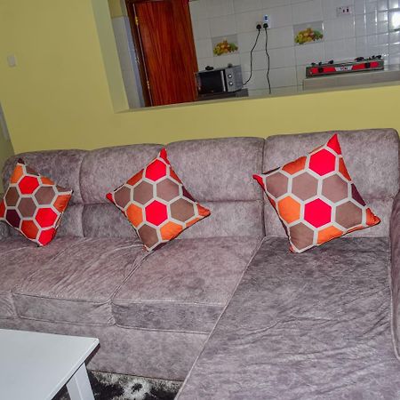Lux Suites Bamburi Furnished Apartments 外观 照片