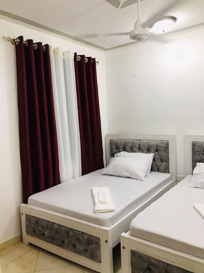 Lux Suites Bamburi Furnished Apartments 外观 照片