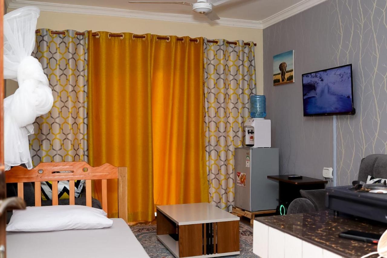 Lux Suites Bamburi Furnished Apartments 外观 照片