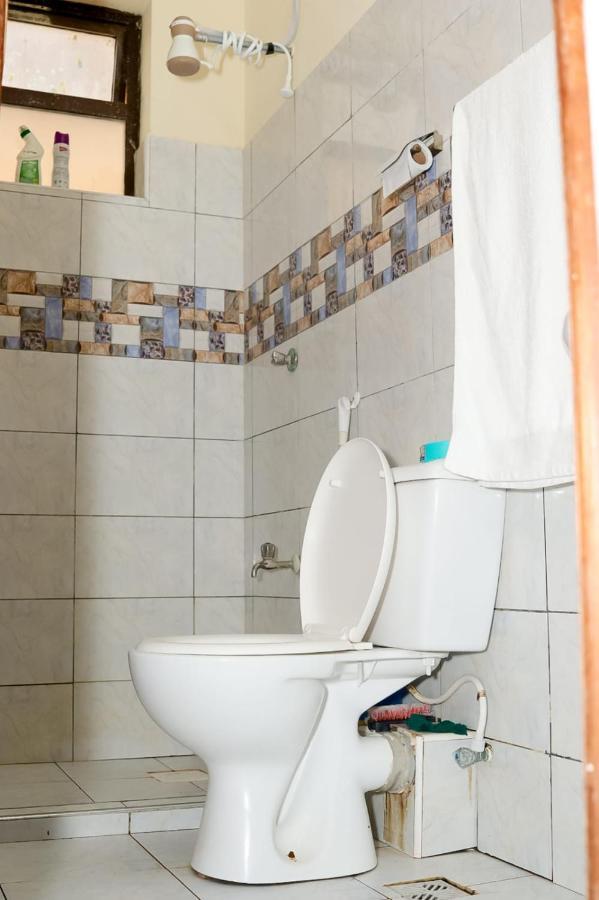 Lux Suites Bamburi Furnished Apartments 外观 照片