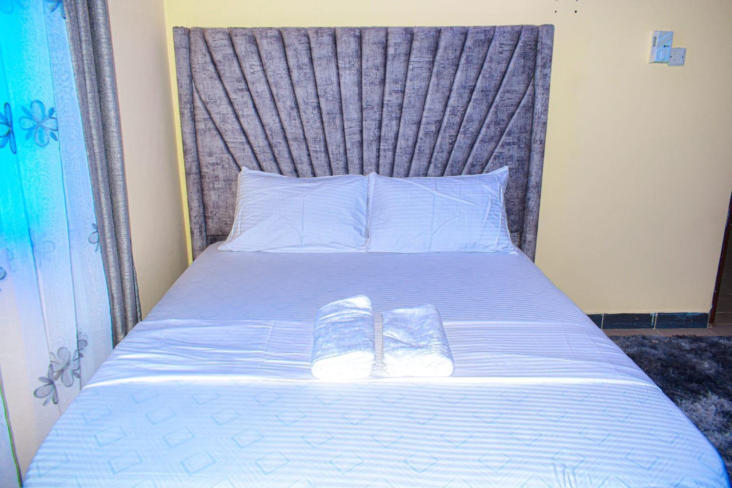 Lux Suites Bamburi Furnished Apartments 外观 照片