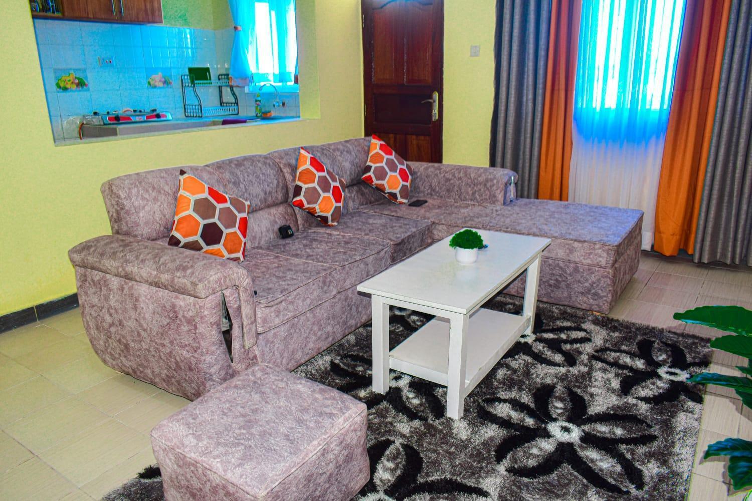 Lux Suites Bamburi Furnished Apartments 外观 照片