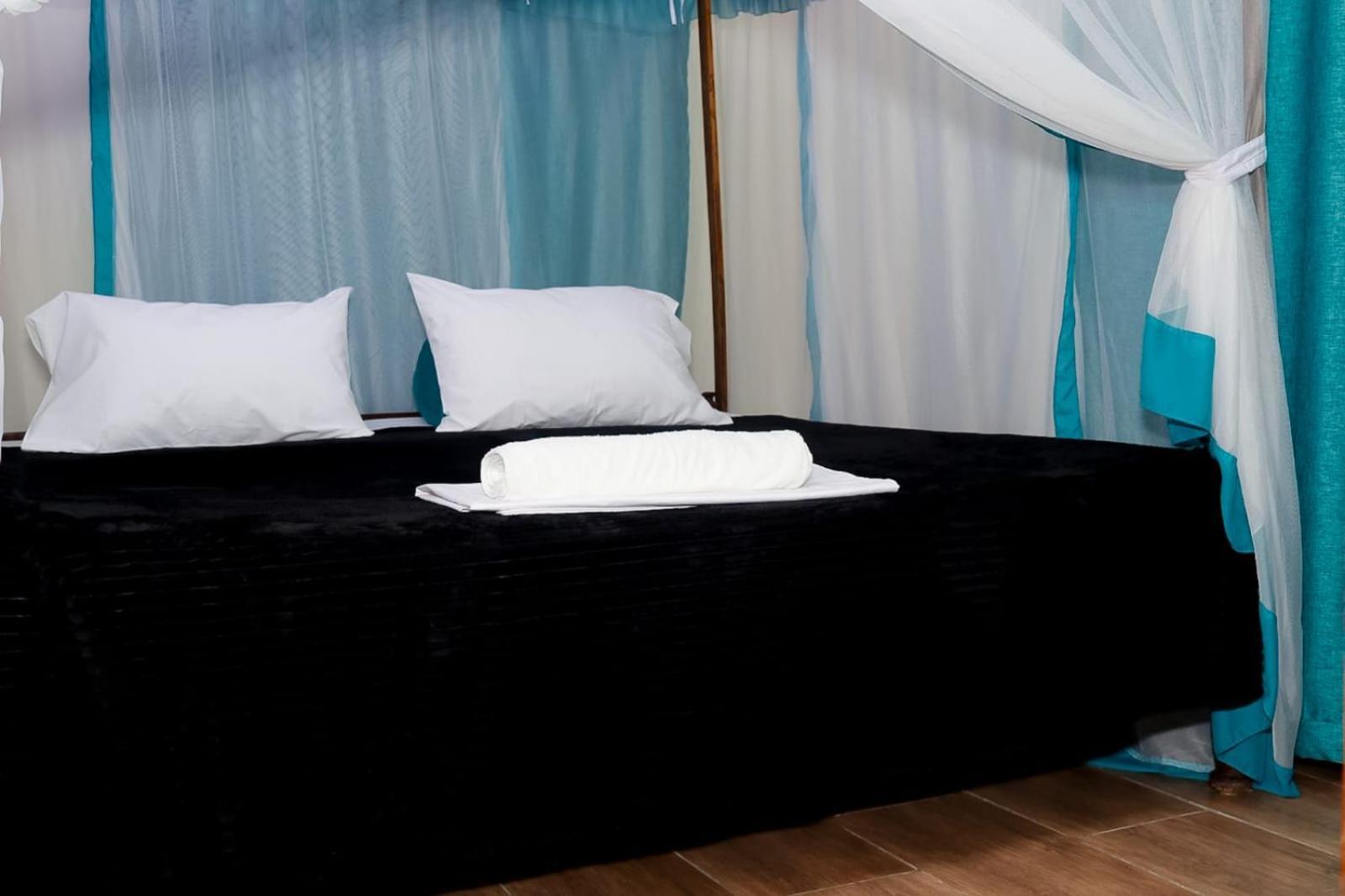 Lux Suites Bamburi Furnished Apartments 外观 照片